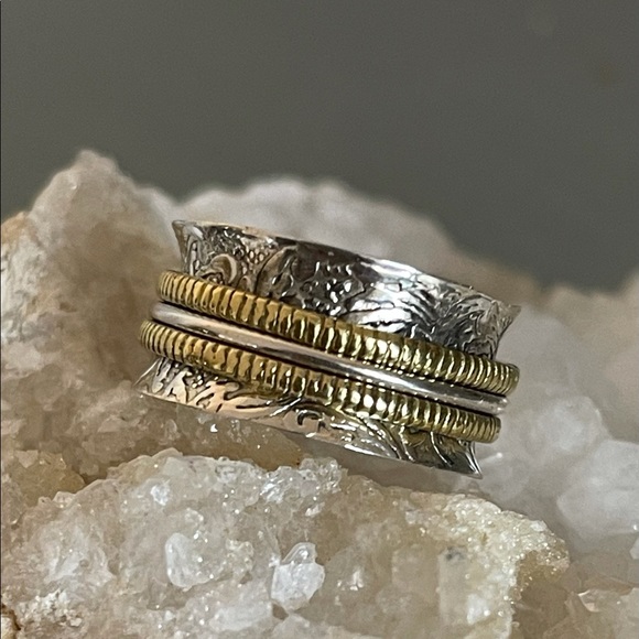🌟⭐️🌟 Meditation Spinner Sterling Silver Ring - Picture 3 of 9